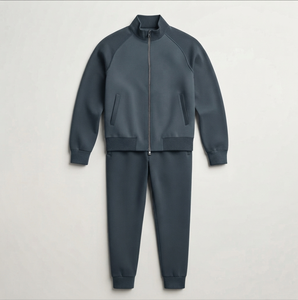 Conjunto Deportivo de Invierno para Hombre, de Alta Calidad, Colores Sólidos, Mangas Largas, Talla Grande, con Diseño de Logotipo Personalizado y Cuello Alto - Product Image 4
