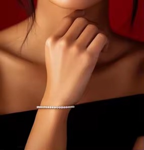 สร้อยข้อมือเพชรเทนนิสจากห้องทดลองกะรัตสร้อยข้อมือเพชรเม็ดเล็กสีทอง14K ของขวัญเป็นประกายสำหรับเครื่องประดับเจ้าสาวของเธอ - Product Image 4