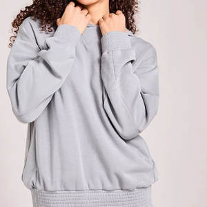 Ensemble de sweat-shirts et shorts d'hiver pour femmes - Léger, écologique, confortable pour les activités décontractées - Product Image 6