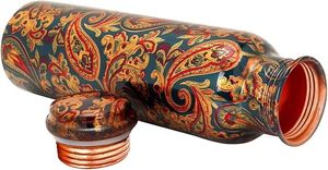 Bouteille imprimée en cuivre pur fabriqué à la main de qualité supérieure avec finition brillante pour la maison et le bureau au prix de gros - Product Image 4