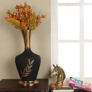 Florero de Metal Negro Mate para Decoración de Hogar de Lujo, Bañera de Metal Pulido Premium Hecha a Mano para Exportación - Product Image 2