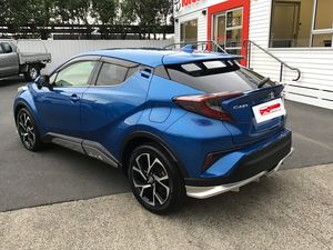 2018สำหรับโตโยต้า C-HR 1.8ไฮบริด G 5ประตู SUV พร้อมเบาะหนังหุ้มพวงมาลัยขวาและกล้องหลัง