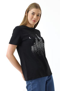 เสื้อยืดผู้หญิงสีดำสไตล์ลำลองทันสมัย ผลิตจากผ้าฝ้าย 100% เป็นมิตรต่อสิ่งแวดล้อม ดีไซน์ทันสมัย เหมาะสำหรับใส่ในชีวิตประจำวันและลุคสปอร์ต - Product Image 2