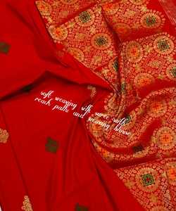 Traditional Ethnic Style Soft Silk Jacquard <b>Saree</b> with Floral Woven Blouse and Reach Pallu Beautiful Bandana - Product Image 6