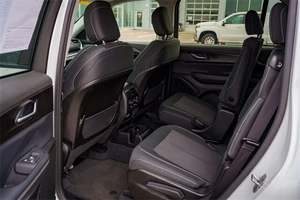 Jeep Grand Cherokee L Laredo 2023, SUV 4x4, Motor 4.1-6L Gasolina, Transmisión Automática, Torque 400-500Nm, Potencia 300-400Ps, Asientos de Cuero, 5 Plazas, Cámara - Product Image 5