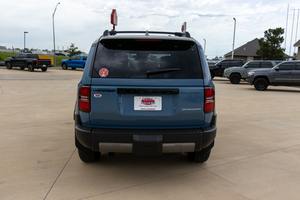 Toyota Landcruiser SUV เบาะหนังแท้2โทนสีใหม่พร้อมจัดส่งถึงประตูส่งพวงมาลัยขวามือ2024 - Product Image 4