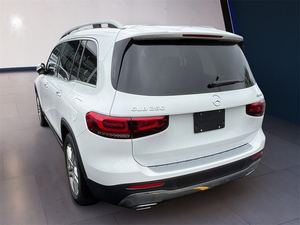 SUV GLB 4MATIC 2020 d'occasion en parfait état, boîte automatique 8 vitesses, 221 CV, transmission 2L - Product Image 5