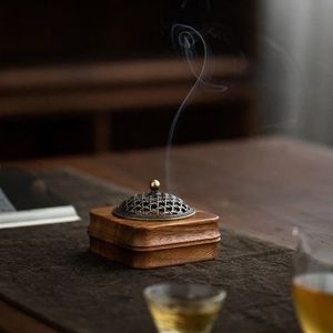 Quemador Bakhoor de madera funcional con inserto de latón adecuado para oraciones religiosas diarias meditación y relajación - Product Image 2