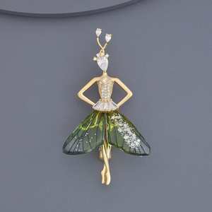 Broche tendance en alliage plaqué 180022, style coréen, épingle à sari motif fleur, idéale pour cadeau de fête, ornée de strass, de cristaux, de perles et de diamants - Product Image 1