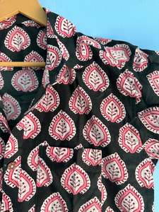 Custom <b>Men's</b> Casual Floral Print <b>Beach</b> Short Sleeve 100% Cotton <b>Shirt</b> Eco-Friendly & Breathable <b>for</b> Summer Party Vacation - Product Image 4