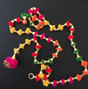 Paquete de 20, 30, 50, 60, 100, 200 guirnaldas de pompones de lana con campana para decoración de fiesta, utilería fotográfica, decoración Mehndi de boda india - Product Image 6