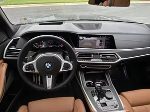 BMW X7 M5.0i 2022 Usado en Excelentes Condiciones, 7 Asientos, Tracción en las Cuatro Ruedas, Paquete para Clima Frío, Bajo Kilometraje, Sin Problemas Mecánicos, Listo para Conducir - Product Image 3