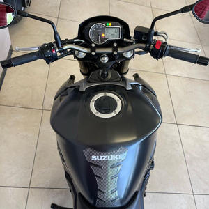 Suzuki GSR 750 ABS Sportbike Series - Product Image 4