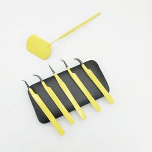 Punta negra con juego de pinzas recubiertas de amarillo, venta al por mayor, pinzas de extensión de pestañas sólidas de acero inoxidable de alta calidad, sostenibles - Product Image 2