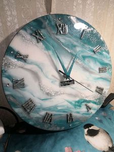 Relojes de pared de resina epoxi de VERSATILIDAD para espacios exquisitos, decoración única para el hogar, regalo de pared, reloj oceánico epoxi de Antique Creation - Product Image 3