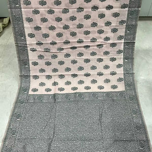 Sari Tradicional de Viscosa para Mujer, Diseño Sachin Kota, Ideal para Fiestas de Invierno, Antiarrugas y Absorbente de Humedad - Product Image 1