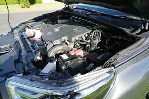 HILUX REVOROC SMART CAB 2.8L DIESEL 2023 d'occasion, conduite à droite, 1-25000 milles, 100% fonctionnel, sans accident - Product Image 4