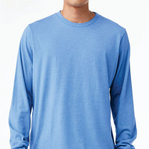 T-shirt à manches longues unisexe à col ras du cou classique Carolina Blue: 100% Airlume coton peigné et filé à l'anneau, 32 célibataires, 4.2 oz - Product Image 6