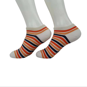 Calcetines hasta la rodilla Calcetines largos elegantes de diferentes colores para hombres con logotipo tejido Blanco y marrón - Product Image 4