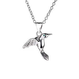 Collana con Ciondolo Colibrì Placcato Oro, Taglio Smeraldo, in Acciaio Inossidabile con Incastonatura a Castone, Regalo per Ogni Occasione - Product Image 1