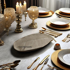 Plateau de service en aluminium au design unique de feuille Artisanat en métal pour les mariages et la table Plateau de rehaussement décoratif - Product Image 3