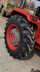 รถแทรกเตอร์ Mahindra ราคาถูกใช้งานค่อนข้างดีและอุปกรณ์เสริมทั้งหมดมีวางจำหน่ายในราคาถูก - Product Image 6