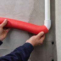 Tube isolant en mousse de caoutchouc à cellules fermées flexible, couleur souple, en NBR et PVC, pour conduite de réfrigérant de climatisation