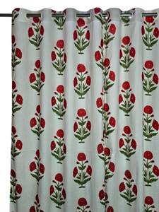 Rideaux traditionnels en coton 100% imprimés à la main avec des motifs floraux rouges pour le salon, le bureau, tailles personnalisées avec option œillets - Product Image 2