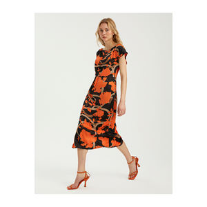 BGN S23D398 ชุดเดรสผ้าซาตินพิมพ์ลายวิสโคสจากตุรกี - Product Image 1