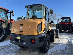 รถตักล้อยางรุ่น 321F ปี 2023 น้ำหนักบรรทุก 9 ตัน เครื่องยนต์แคตเตอร์พิลลาร์ พร้อมหัวตักด้านหน้าและด้านหลัง ขาย - Product Image 2