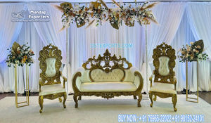 Ensemble de canapés de mariage glamour pour la réception, canapé de mariée rouge et or avec chaises, ensemble de canapés pour couple pour la scène de fiançailles, États-Unis - Product Image 4