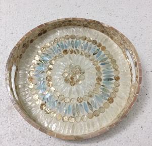 Plateau décoratif en nacre avec finition polie lisse, plateau de service en nacre avec poignées pour un transport facile - Product Image 2