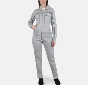 Conjunto de dos piezas de chándal para mujer, gran oferta, ropa deportiva informal con estampado de logotipo personalizado, diseño cómodo a la moda - Product Image 1