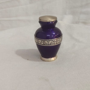Urnes à souvenirs violettes-Mini urnes pour cendres humaines Premium Box & Bags-Urnes artisanales pour cendres-Honore votre bien-aimé - Product Image 1