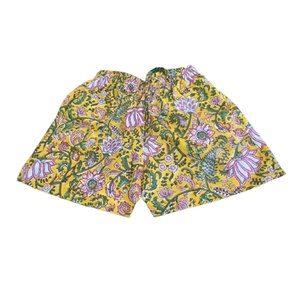 Short à imprimé fleuri pour femmes Nouveau design Haute élasticité Fitness Vêtements de sport décontractés Respirant Tissu multicolore Prix - Product Image 2