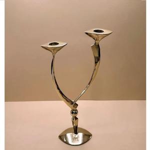 Porte-bougie tendance fait main, écologique, de qualité supérieure, finition métallique, ajoute une brillance subtile, intérieurs minimalistes et luxueux pour - Product Image 1