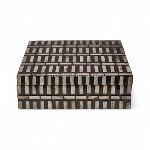 Boîte à bijoux en nacre faite à la main, boîte de rangement décorative en incrustation de coquillages pour une chambre à coucher élégante et une coiffeuse - Product Image 3