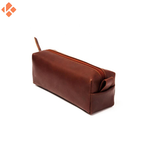 บุรุษที่กําหนดเองกันน้ําหนังแท้เดินทางแต่งหน้าล้างกระเป๋าถุงแป้งกระเป๋าเครื่องสําอางสําหรับผู้ชาย - Product Image 5