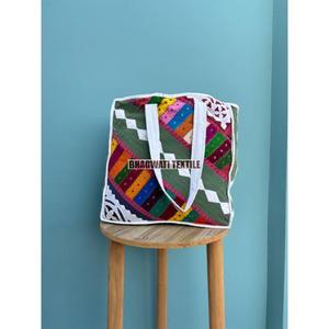 Sac fourre-tout matelassé en coton imprimé multicolore pour femmes pour l'été Usage quotidien Shopping Épicerie Plage Voyage-Vente en gros Cadeau parfait - Product Image 4