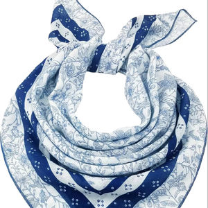 Pañuelo de Poliéster Satinado Cuadrado con Logotipo Personalizado, Pañuelo de Alta Calidad para Mujer, Ideal para Eventos - Product Image 1