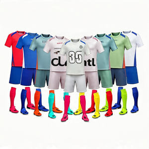 Uniformes de fútbol de alta calidad con logotipo personalizado, kit de ropa de fútbol de manga corta, conjunto de camisetas, ropa de equipo, fabricante de uniformes - Product Image 5