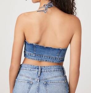 เสื้อยืดผ้ายีนส์เอวต่ำสำหรับผู้หญิงเสื้อครอปผ้ายีนส์โลโก้แบบออกแบบได้ตามต้องการ - Product Image 3