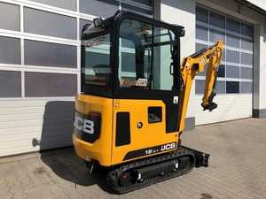 รถขุดขนาดเล็ก JCB 19C-1 แบบมีห้องโดยสาร รถตีนตะขาบขนาดกะทัดรัด สีเหลือง น้ำหนัก 1.9 ตัน บุ้งกี๋แบบถัง  เครื่องยนต์ Kubota อุปกรณ์ก่อสร้าง - Product Image 2