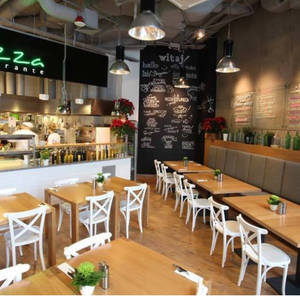 Silla de Comedor Negra con Respaldo Cruzado, Silla de Comedor Minimalista de Madera para Cafeterías, Restaurantes e Interiores Modernos - Product Image 5