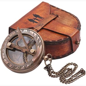 2024 nouveauté classique en laiton poche Navigation boussole Portable outil de voyage avec Style Antique Look et chaîne à vendre - Product Image 3