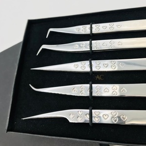 Pinzas de pestañas de acero inoxidable y plata de alta calidad Pinzas de extensión de pestañas con agarre de corazón sostenible - Product Image 6