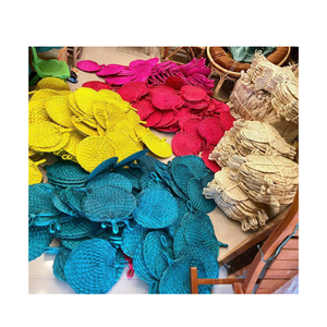 Abanico de bambú hecho a mano para decorar el espacio del hogar-Hecho en Vietnam // 99GD - Product Image 1