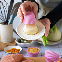 Fackelmann Wiederverwendbare Silikon-Cupcake-Formen, hochtemperatur- und gefrierbeständiges Backgeschirr, 7x7x3 cm, antihaftbeschichtet, spülmaschinenfest, lebensmittelecht