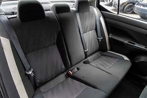 Nissan Versa SV Sedán FWD 2021 Usado en Buen Estado - Product Image 2