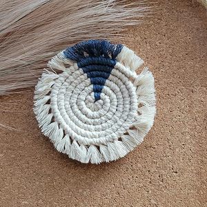 Posavasos de macramé de fabricante de confianza con borde deshilachado y tono crema suave perfecto para mañanas tranquilas o exhibiciones de decoración cálida - Product Image 4